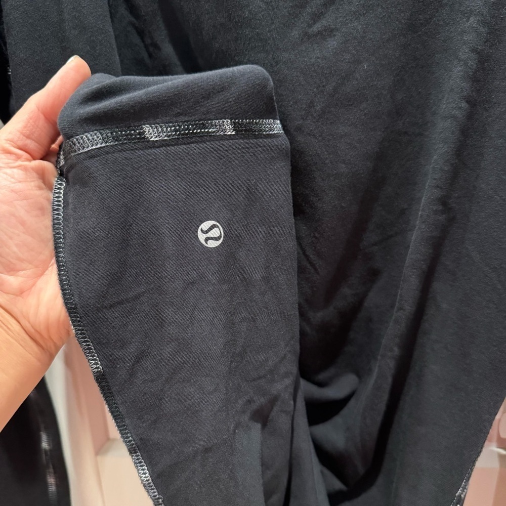 Lululemon Athletica Dark Gray Long Sleeve Tee​​​ - Picture 7 of 7